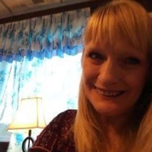 Meet your Posher, Carolyn